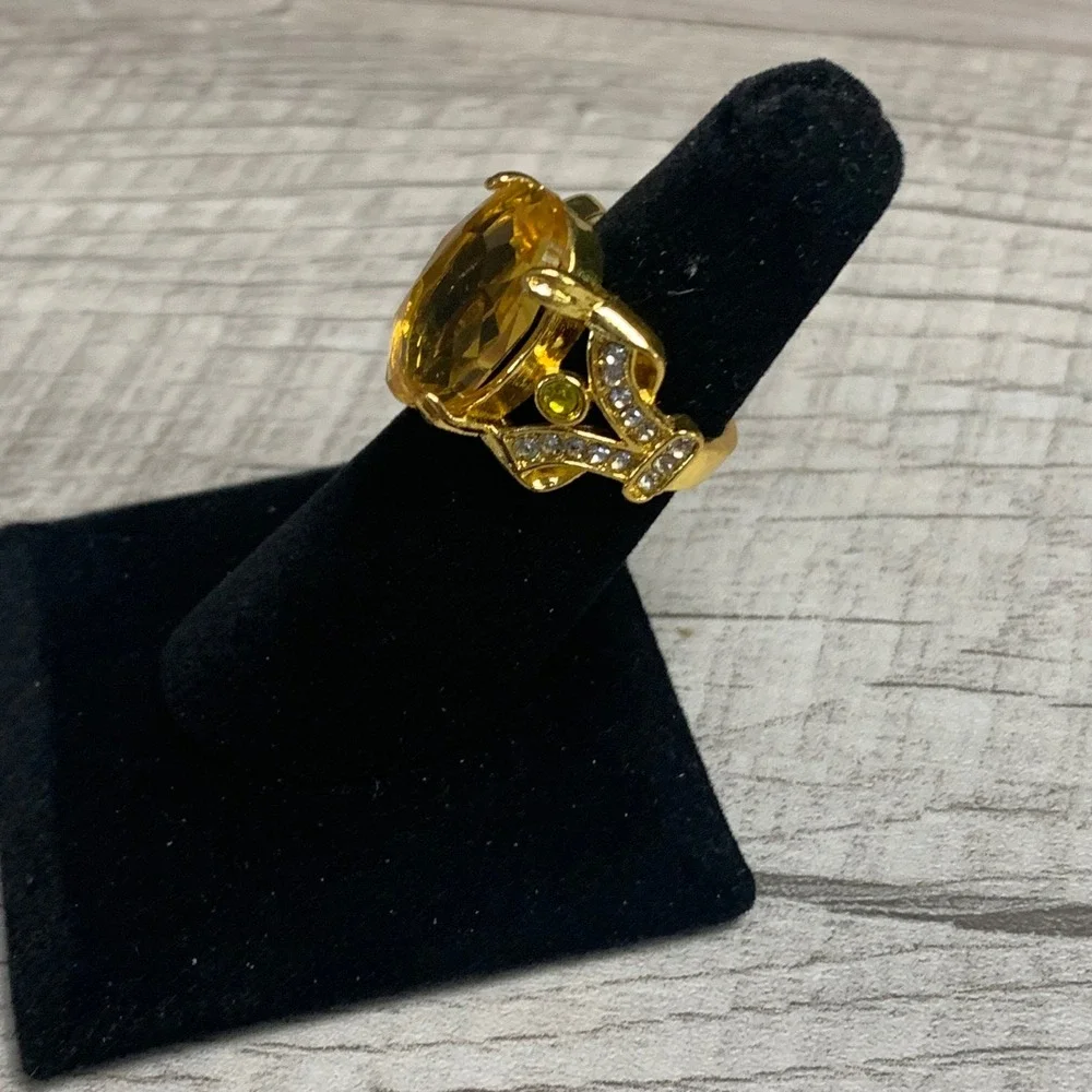 Gold Tone Oval Yellow Stone Cocktail Statement Ring Size 6 Crystal Accents